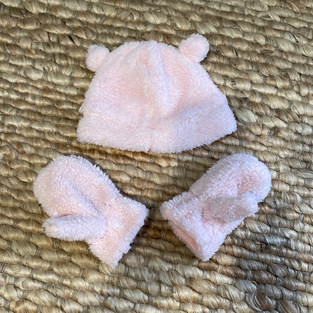 CARTERS UEC Toddler Girl 2t-4t pink mitten and hat Sherpa set fuzzy bear ears - Picture 2 of 10